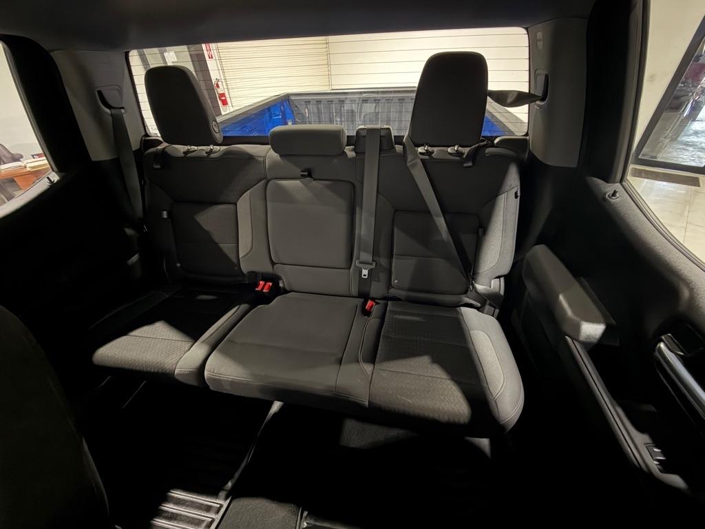 Chevrolet Silverado 1500 Custom Crew Cab 2WD 2023