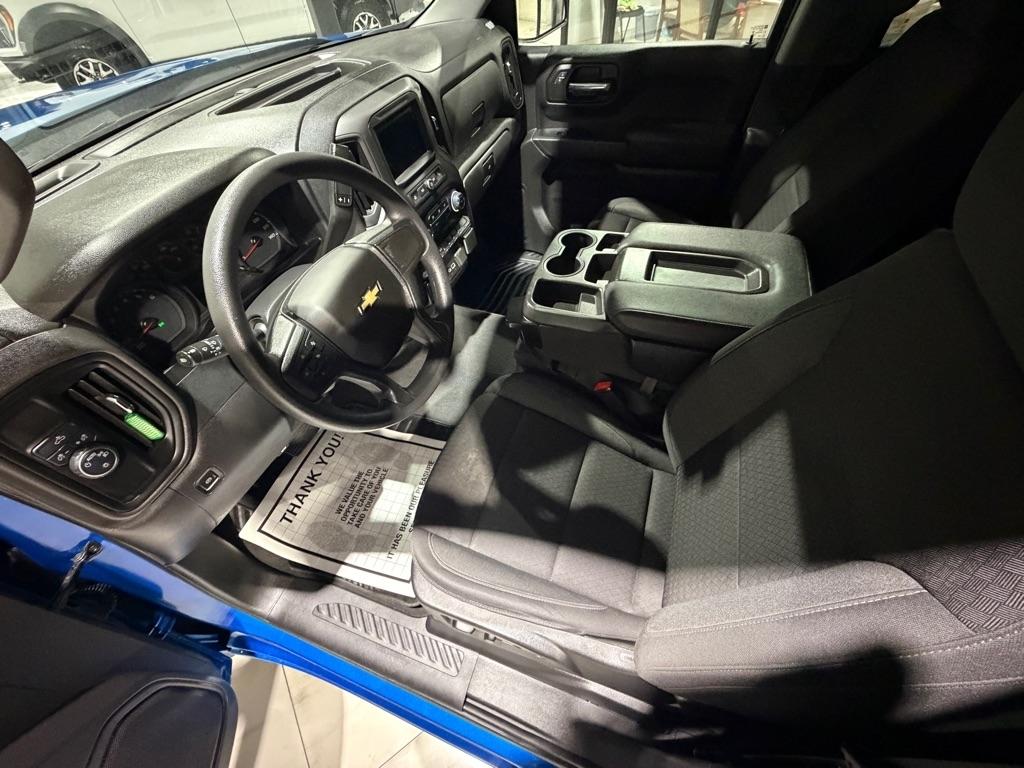 Chevrolet Silverado 1500 Custom Crew Cab 2WD 2023