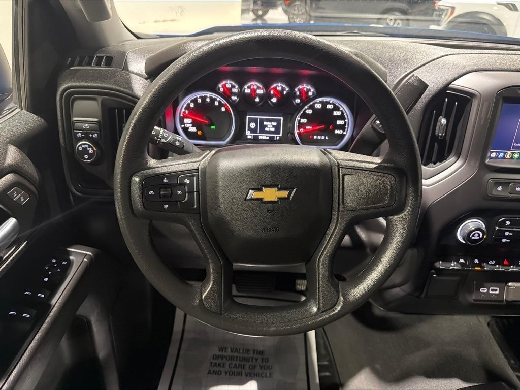 Chevrolet Silverado 1500 Custom Crew Cab 2WD 2023