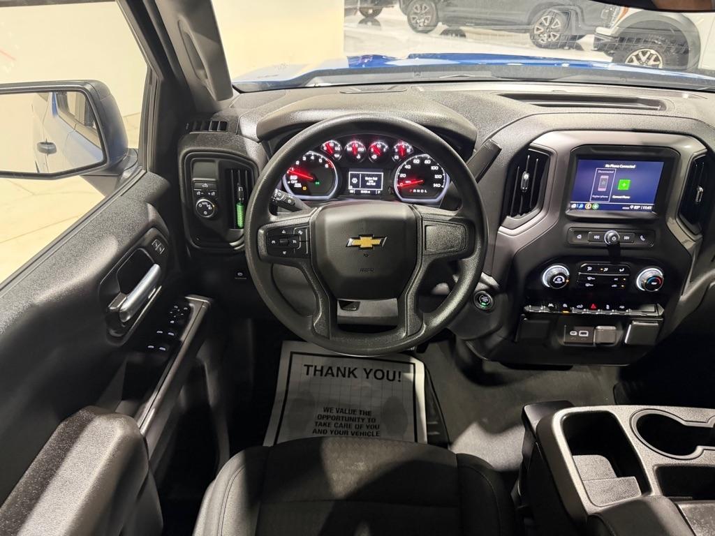 Chevrolet Silverado 1500 Custom Crew Cab 2WD 2023