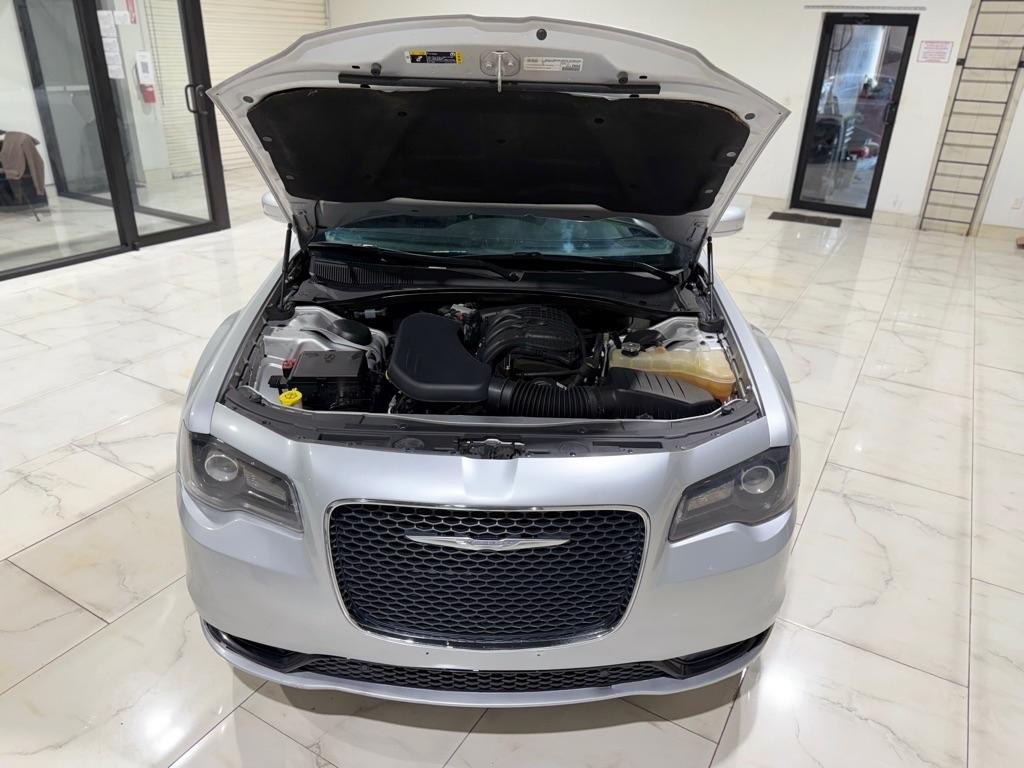 Chrysler 300 S V6 2023