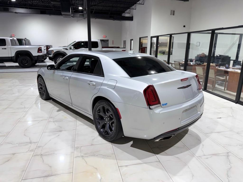Chrysler 300 S V6 2023