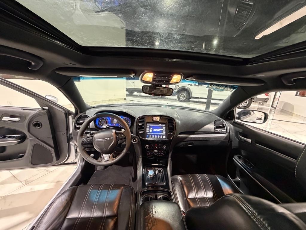 Chrysler 300 S V6 2023
