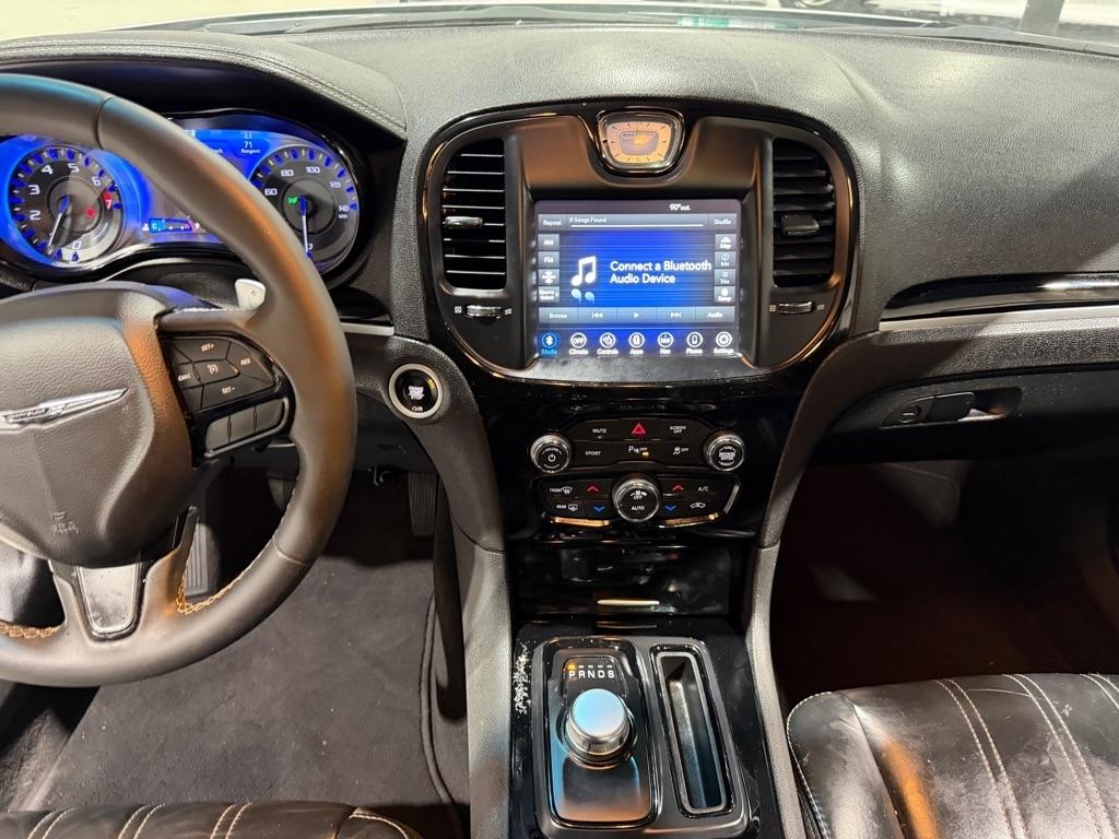 Chrysler 300 S V6 2023