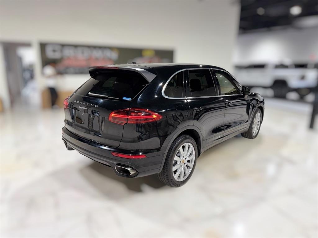 Porsche Cayenne Base 2016