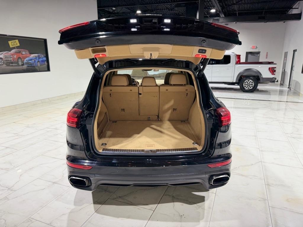 Porsche Cayenne Base 2016