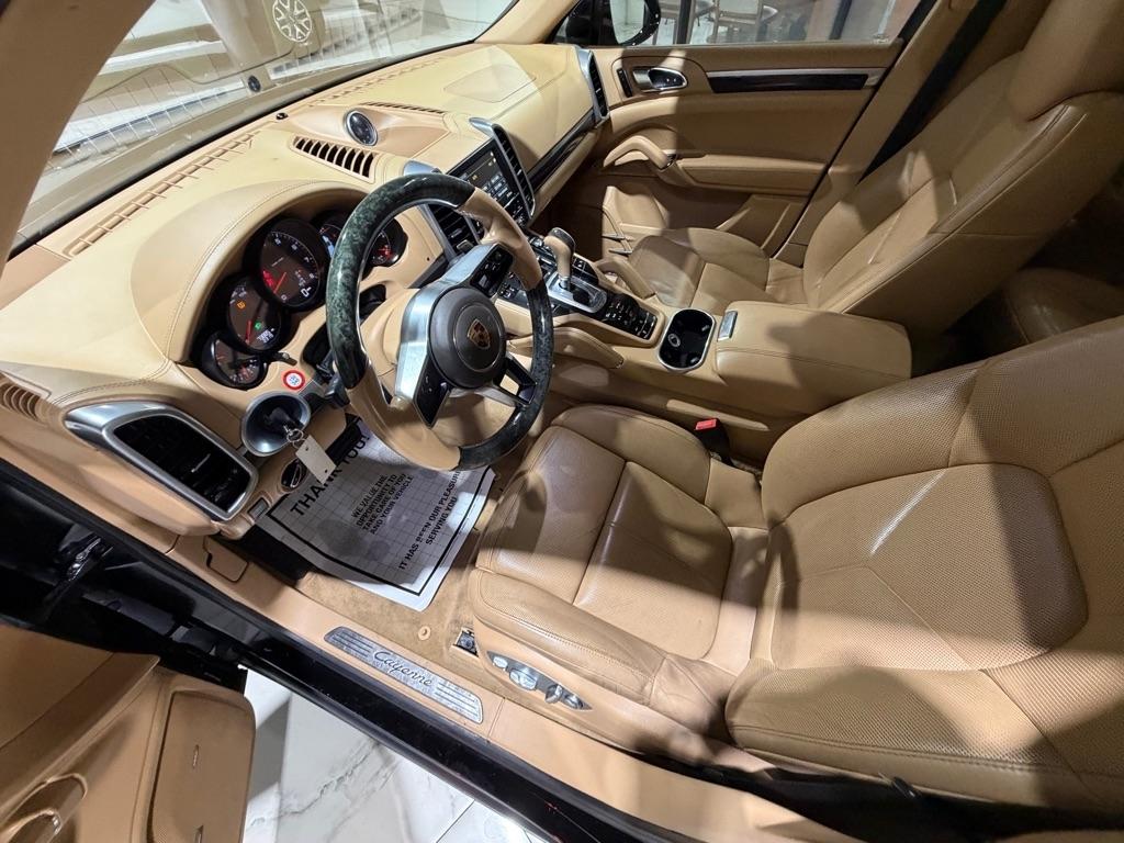 Porsche Cayenne Base 2016