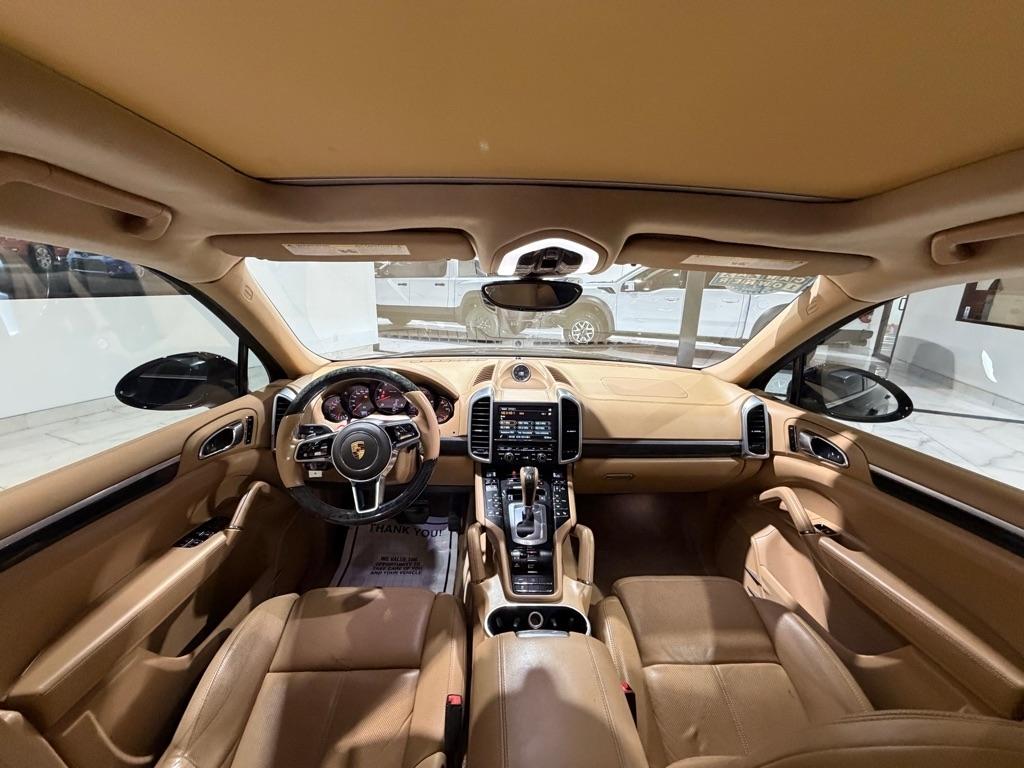 Porsche Cayenne Base 2016