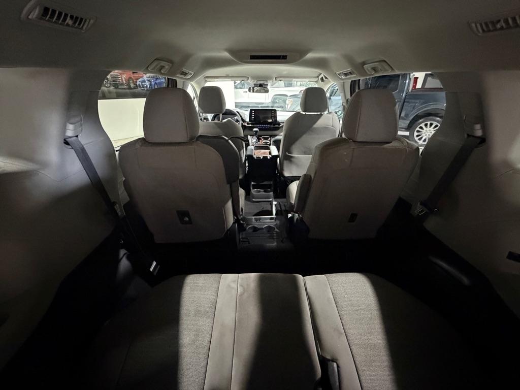 Toyota Sienna LE 8-Passenger 2023