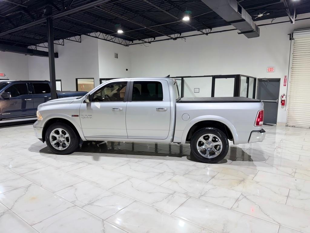 RAM 1500 Laramie Crew Cab SWB 4WD 2016