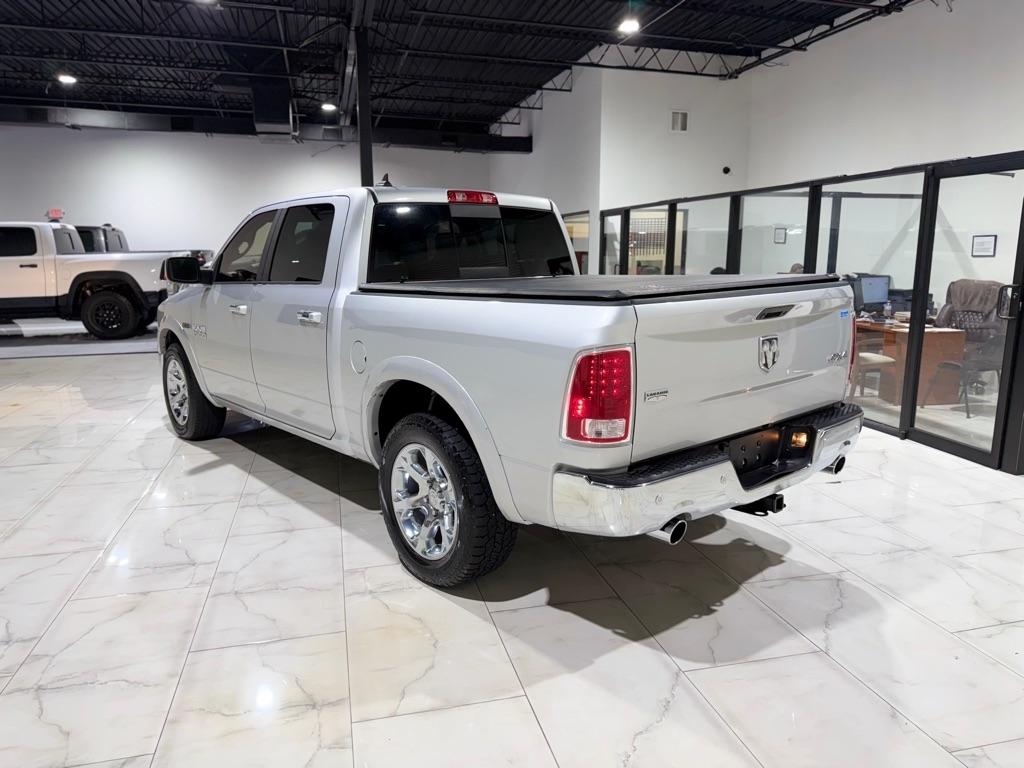 RAM 1500 Laramie Crew Cab SWB 4WD 2016