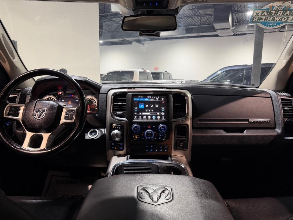 RAM 1500 Laramie Crew Cab SWB 4WD 2016