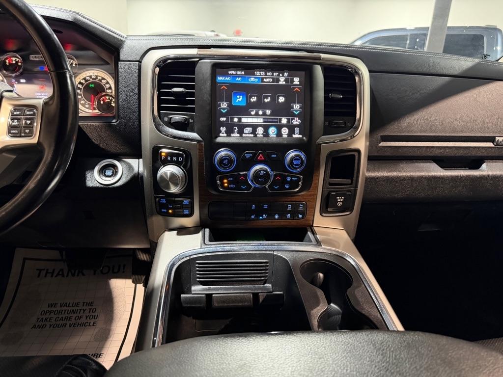RAM 1500 Laramie Crew Cab SWB 4WD 2016