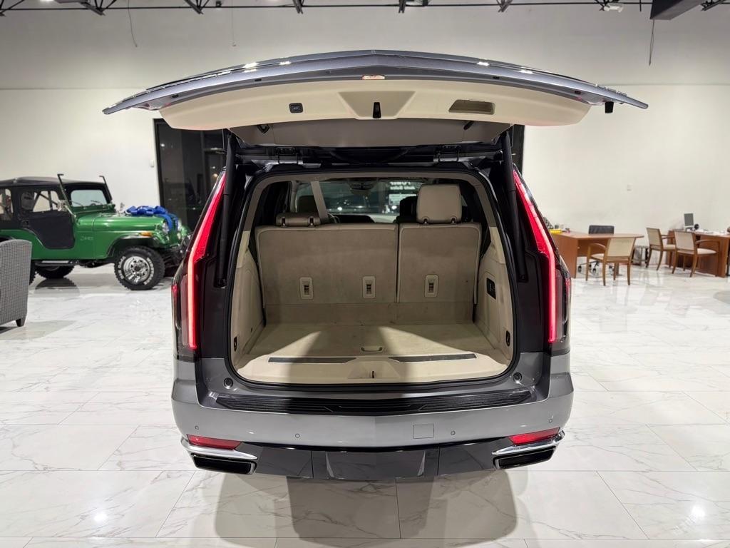 Cadillac Escalade Premium Luxury Platinum AWD 2021