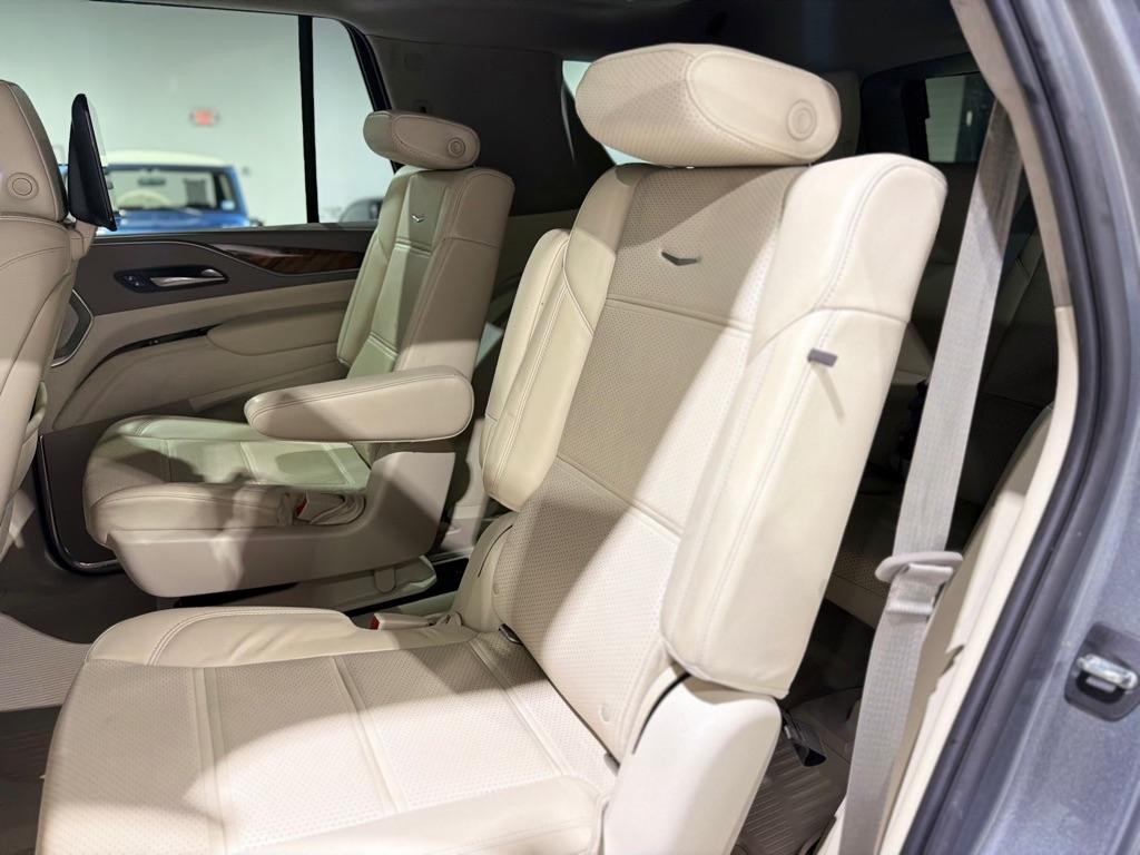 Cadillac Escalade Premium Luxury Platinum AWD 2021