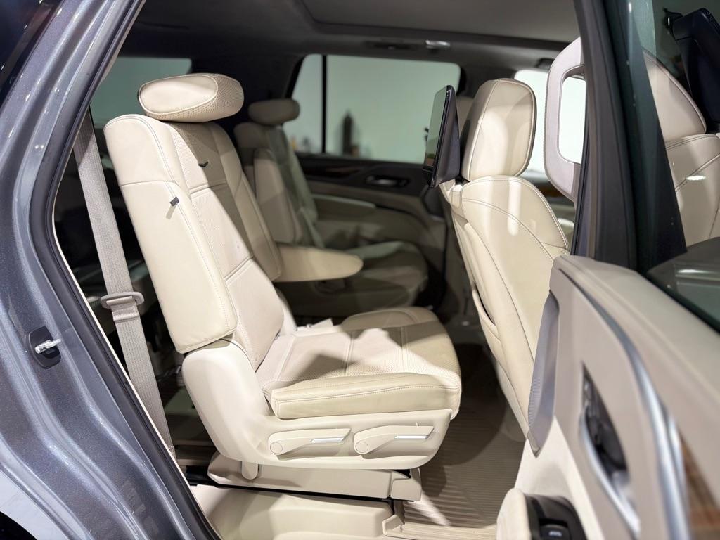Cadillac Escalade Premium Luxury Platinum AWD 2021
