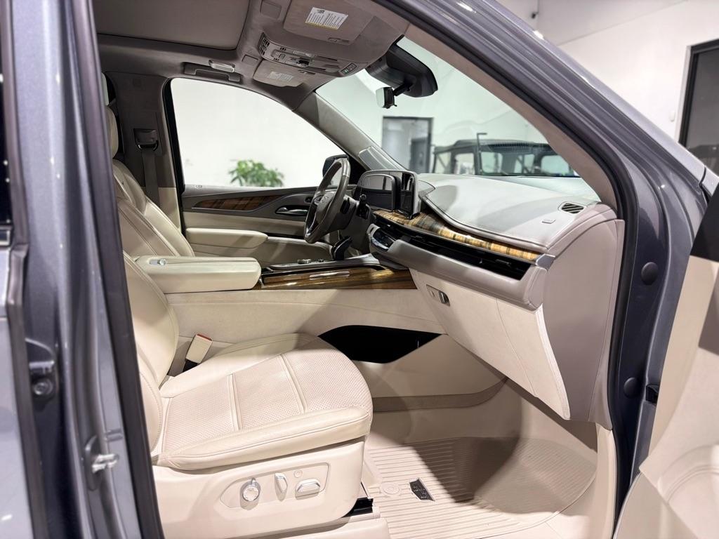 Cadillac Escalade Premium Luxury Platinum AWD 2021