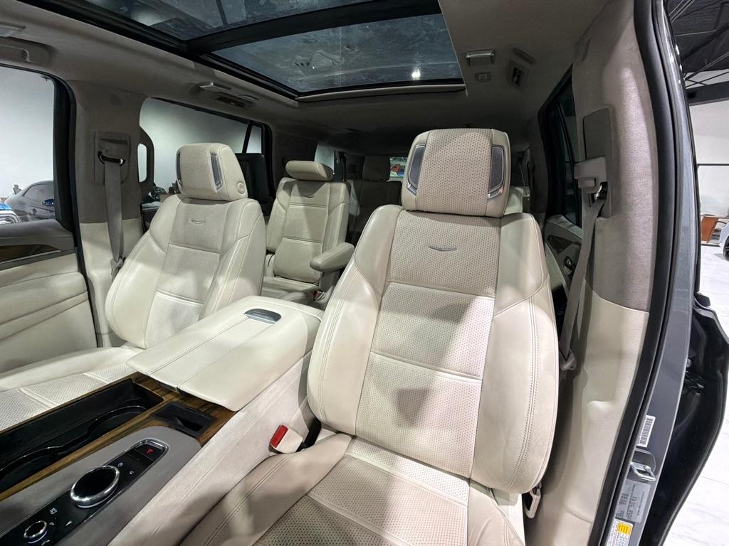 Cadillac Escalade Premium Luxury Platinum AWD 2021