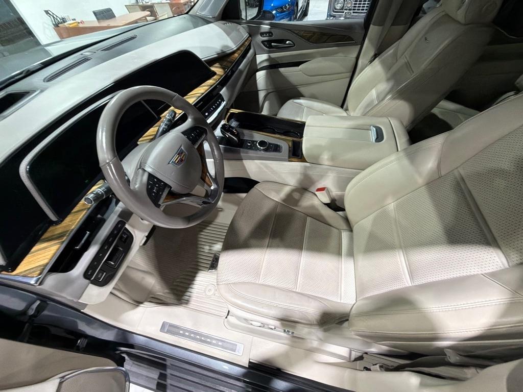 Cadillac Escalade Premium Luxury Platinum AWD 2021