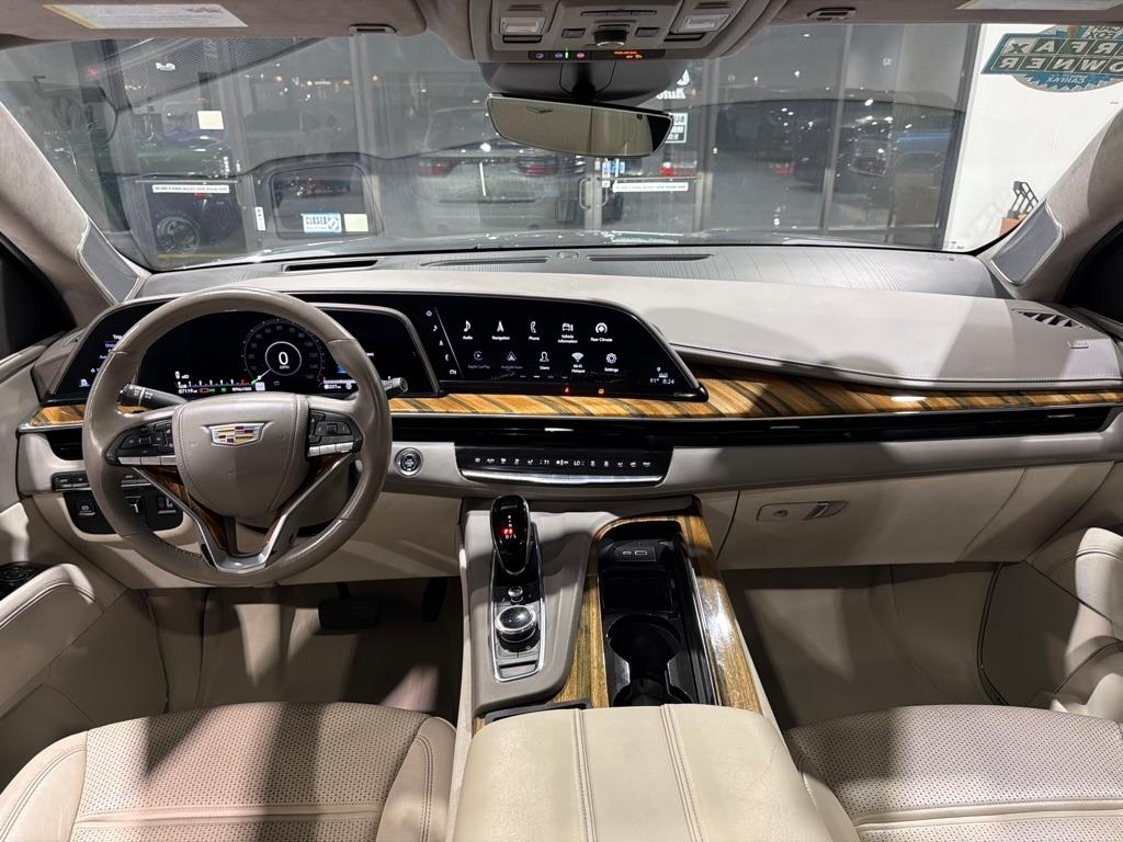 Cadillac Escalade Premium Luxury Platinum AWD 2021