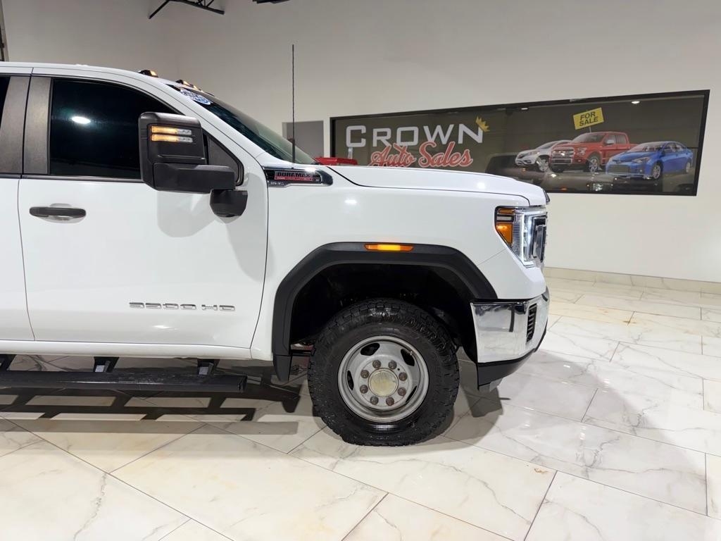 GMC Sierra 3500HD Pro Crew Cab 4WD SB 2023