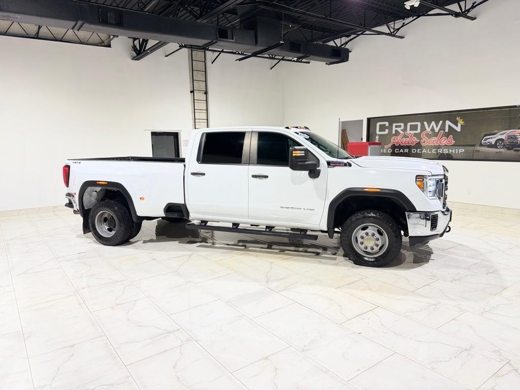 GMC Sierra 3500HD Pro Crew Cab 4WD SB 2023