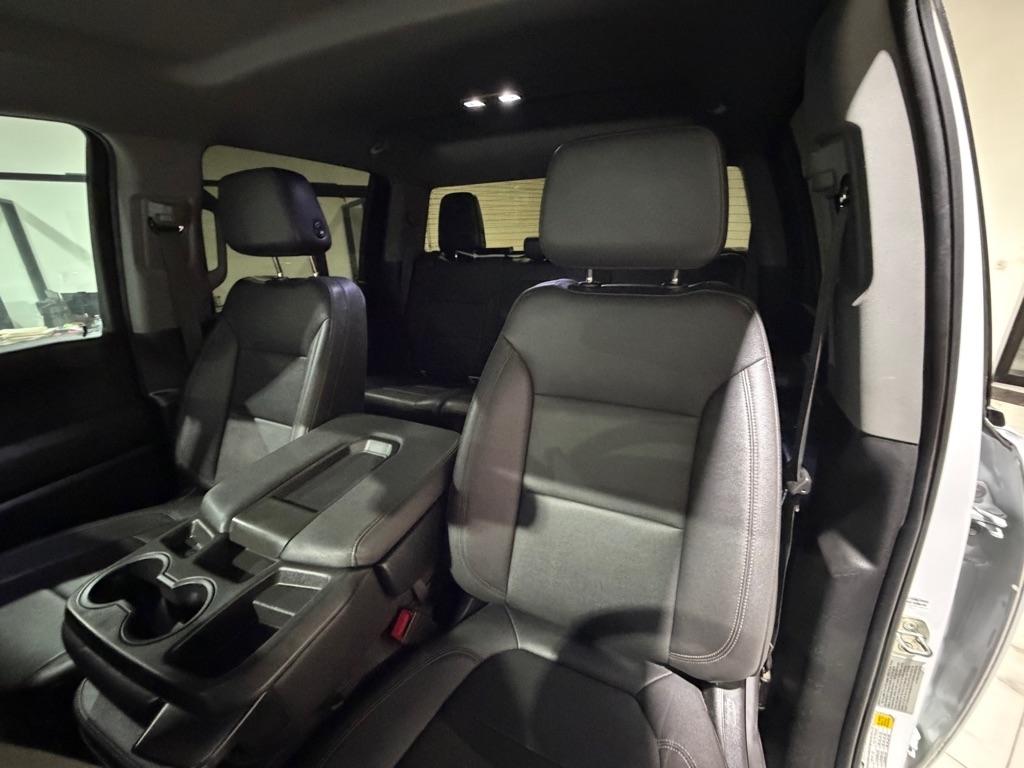 GMC Sierra 3500HD Pro Crew Cab 4WD SB 2023