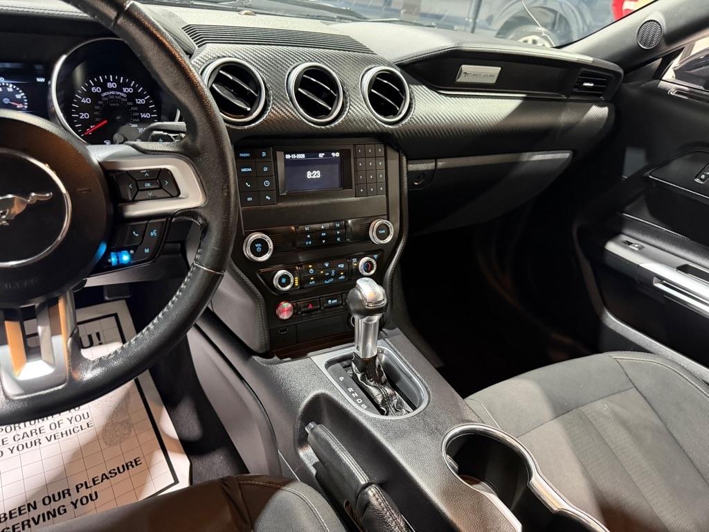 Ford Mustang EcoBoost Coupe 2019