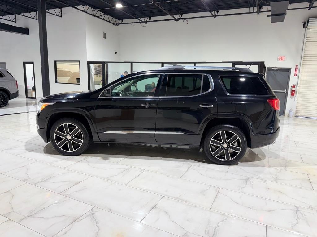 GMC Acadia Denali 2019