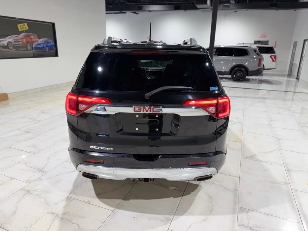 GMC Acadia Denali 2019