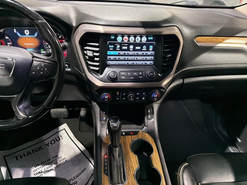 GMC Acadia Denali 2019