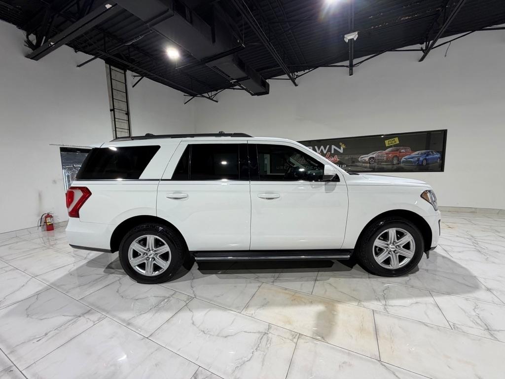 Ford Expedition XLT 2021