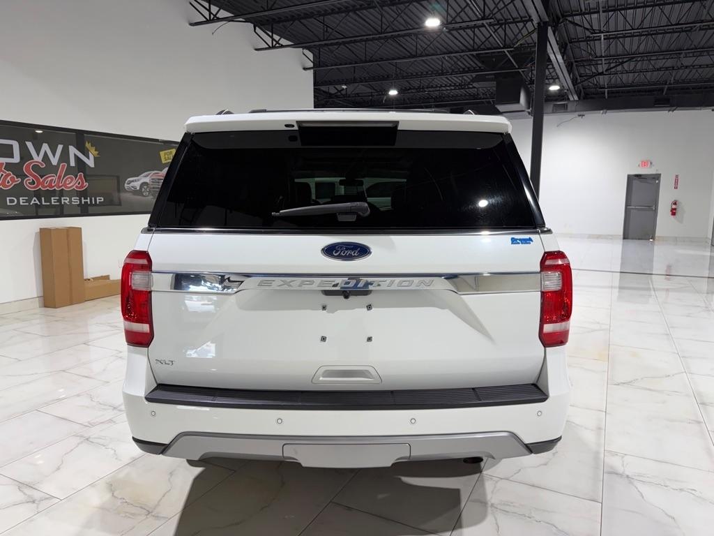 Ford Expedition XLT 2021