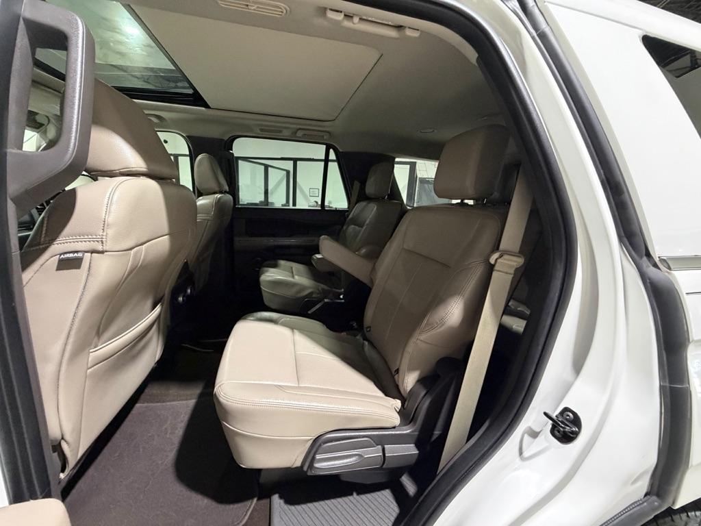Ford Expedition XLT 2021