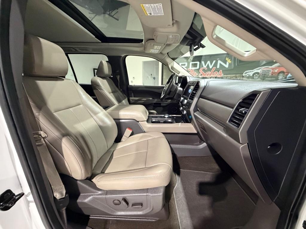 Ford Expedition XLT 2021