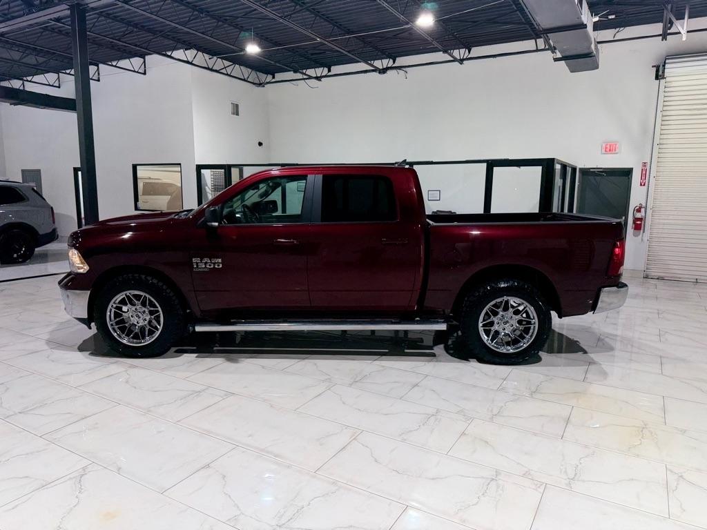 RAM 1500 Classic Tradesman Crew Cab SWB 2WD 2019