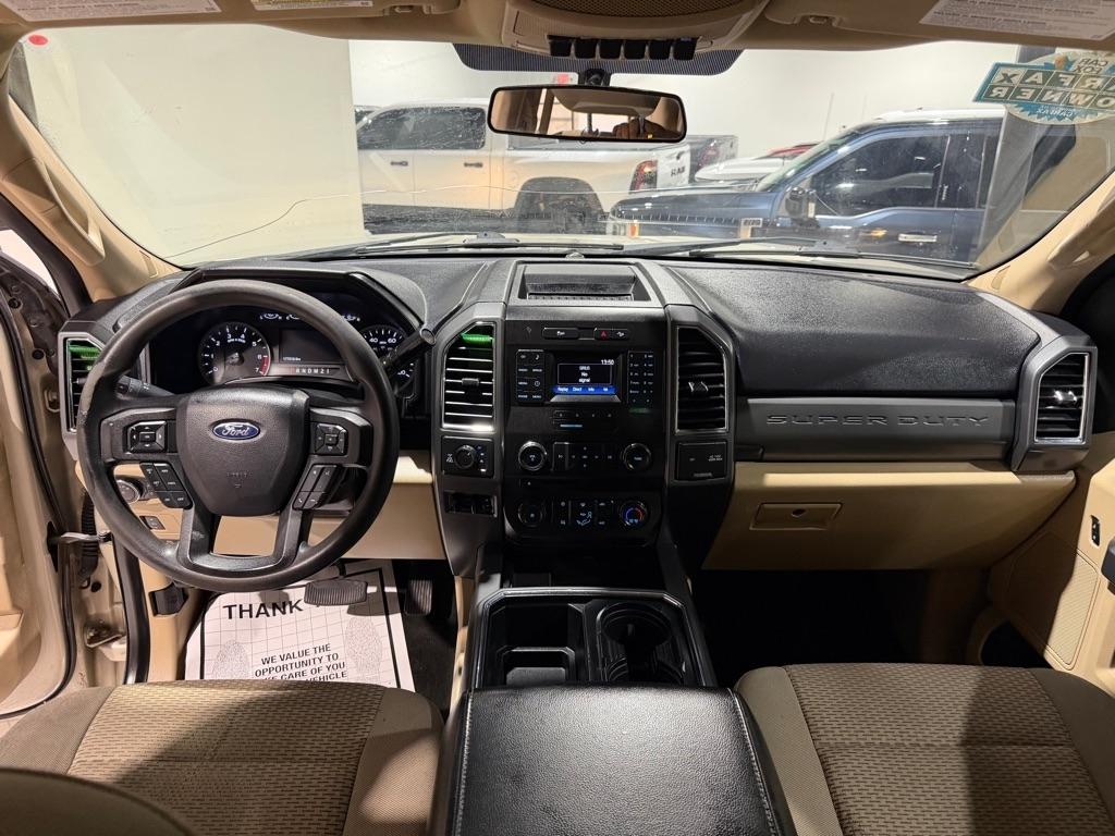 Ford F-250 SD XLT Crew Cab 4WD 2017