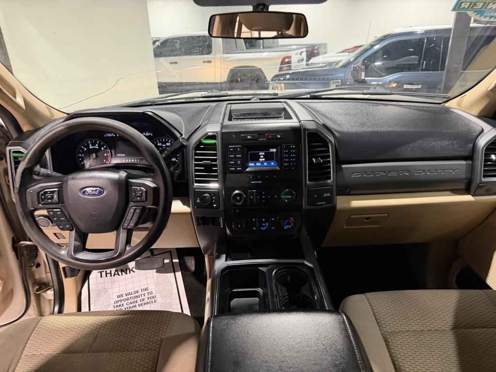 Ford F-250 SD XLT Crew Cab 4WD 2017