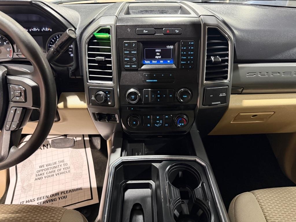 Ford F-250 SD XLT Crew Cab 4WD 2017
