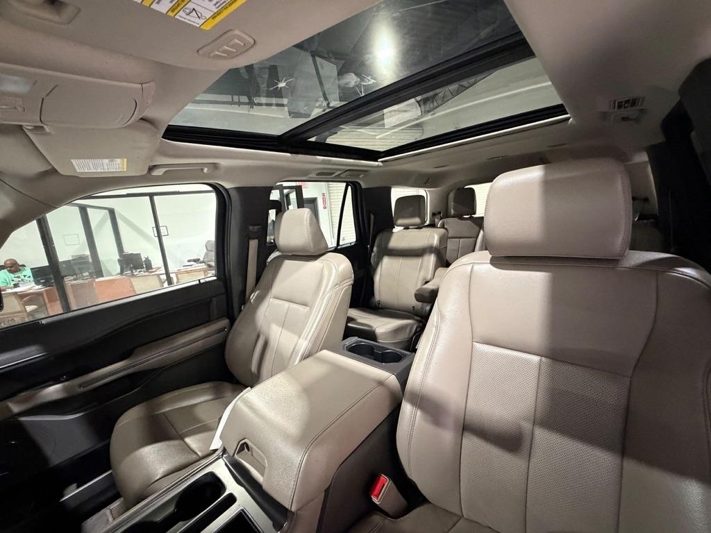 Ford Expedition XLT 2021