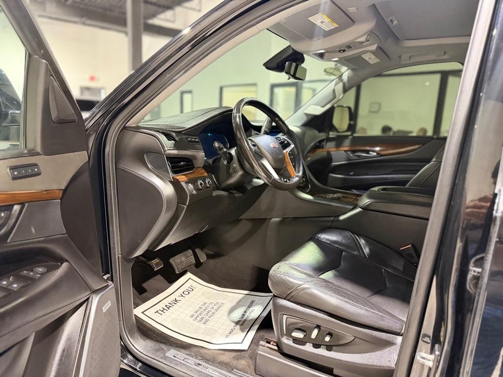 Cadillac Escalade Luxury 4WD 2020