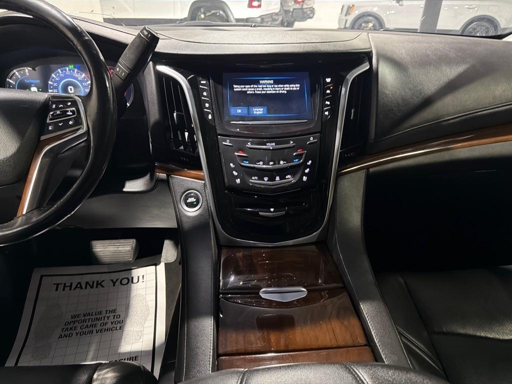 Cadillac Escalade Luxury 4WD 2020