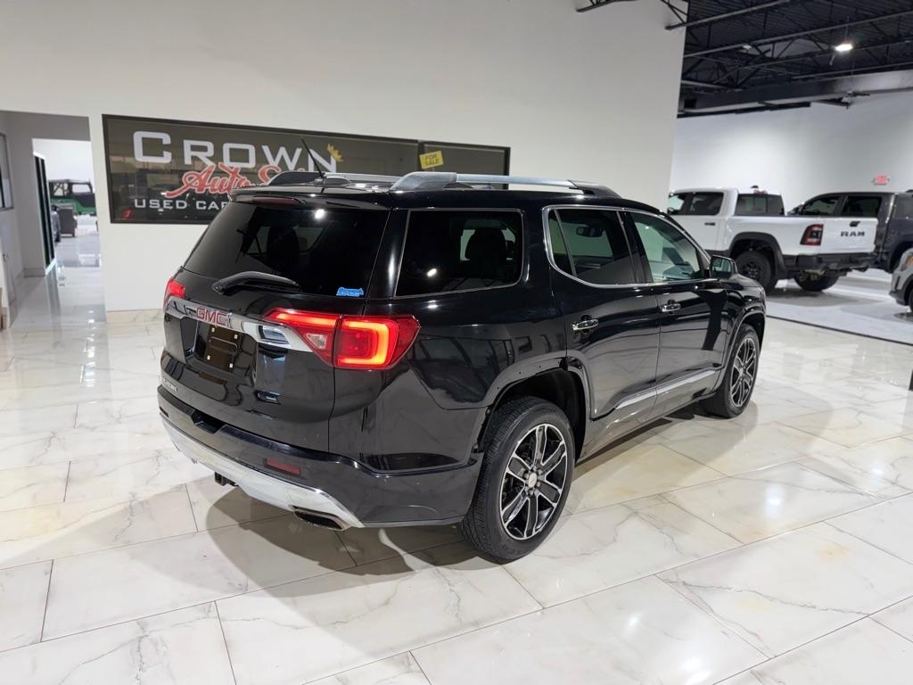 GMC Acadia Denali 2019
