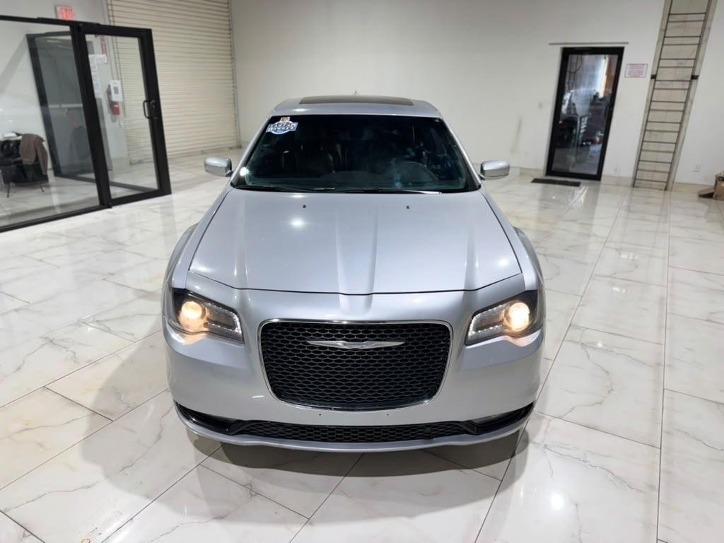 Chrysler 300 S V6 2023