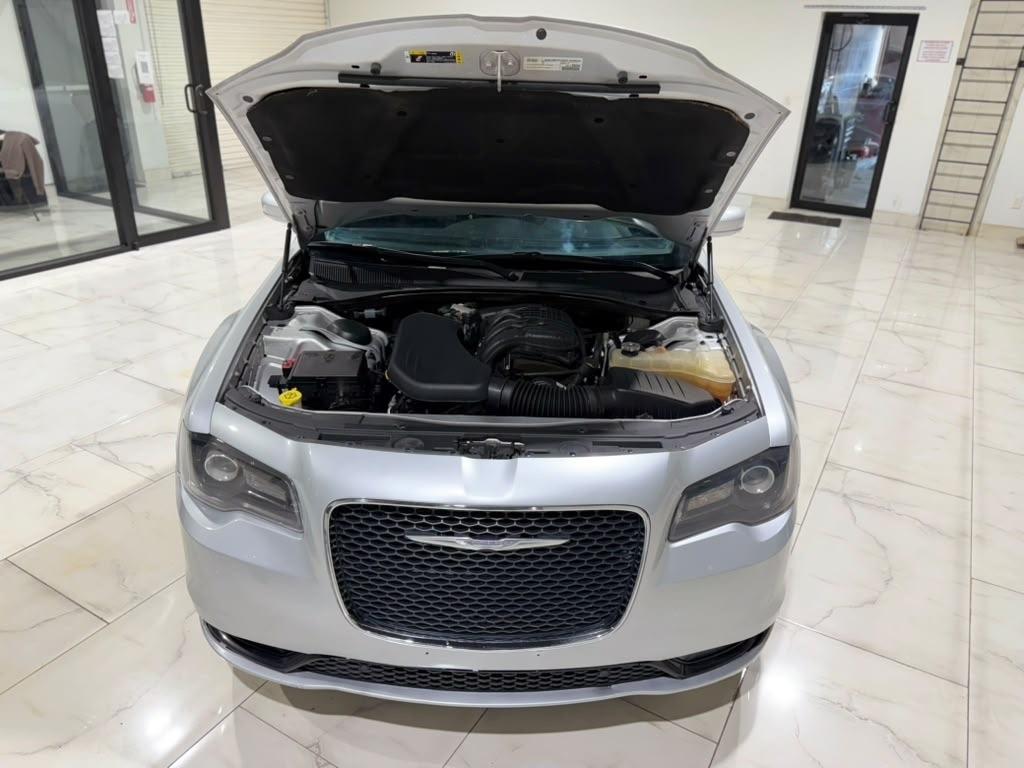 Chrysler 300 S V6 2023