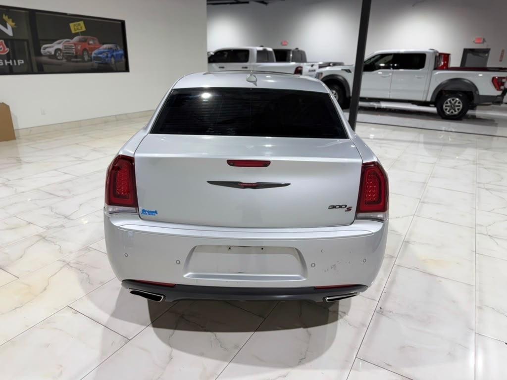 Chrysler 300 S V6 2023
