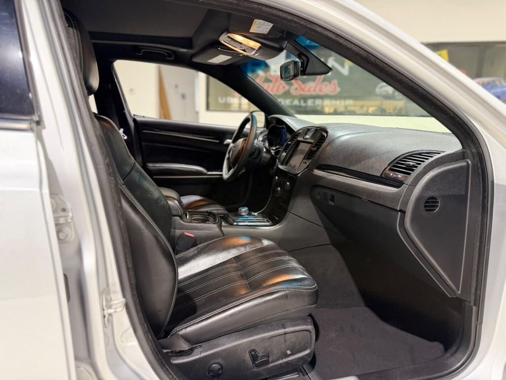 Chrysler 300 S V6 2023