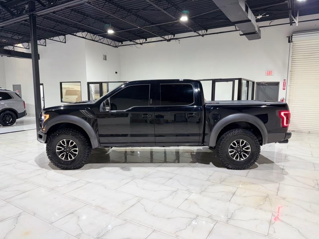 Ford F-150 Raptor SuperCrew 4WD 2018