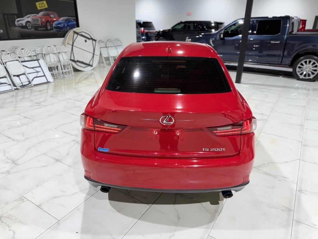 Lexus IS 200t 2016