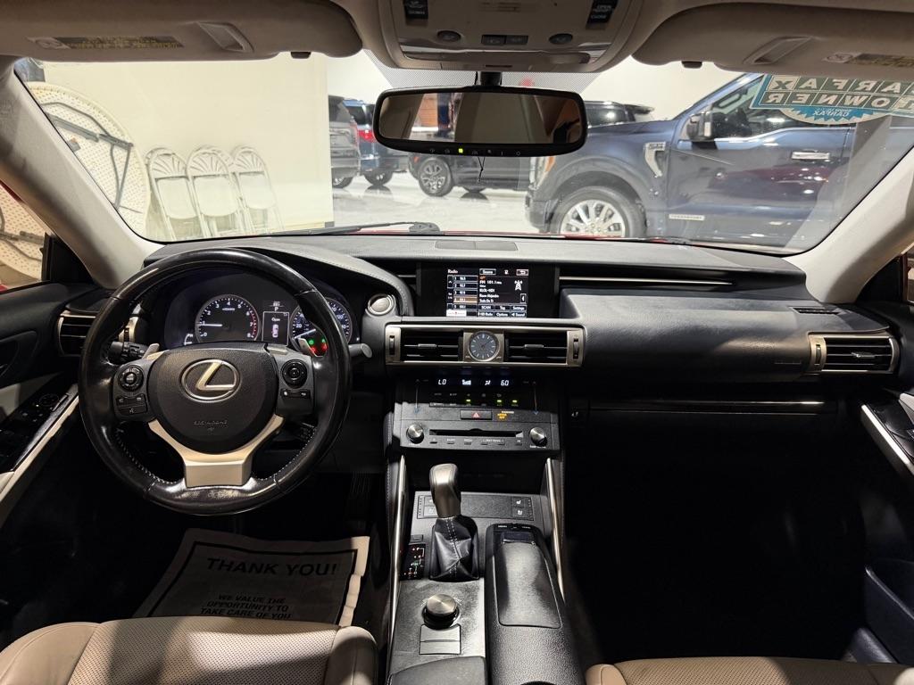 Lexus IS 200t 2016